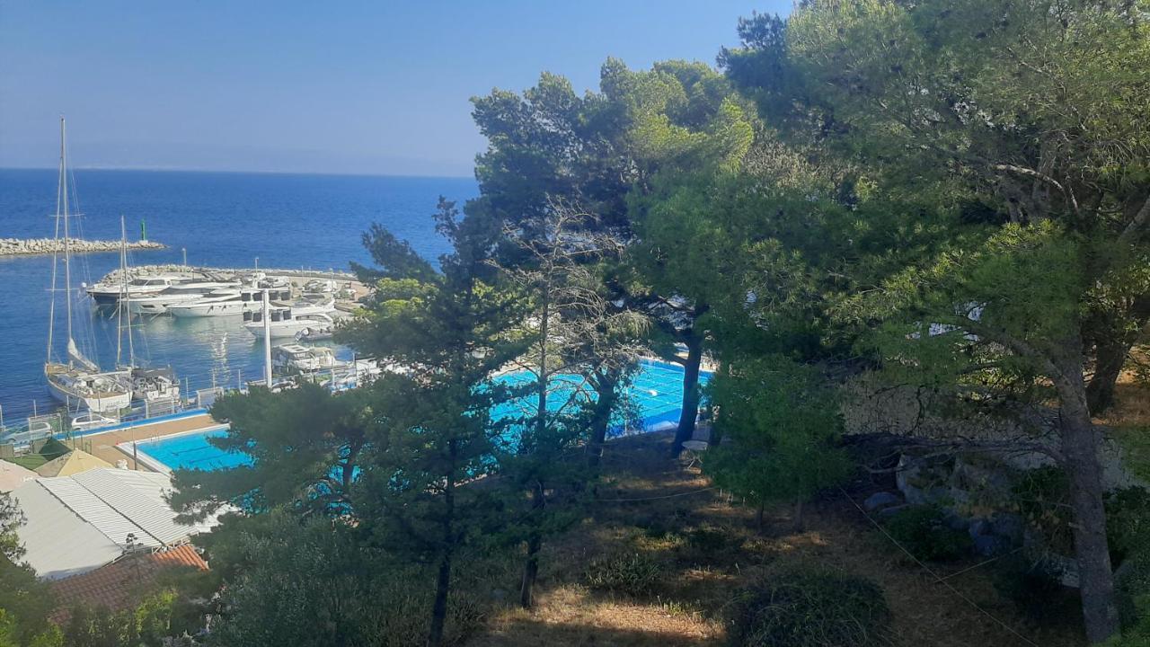 Old Captain'S Apartments - In A Pine Wood By The Sea And Tennis Courts Split Exteriér fotografie