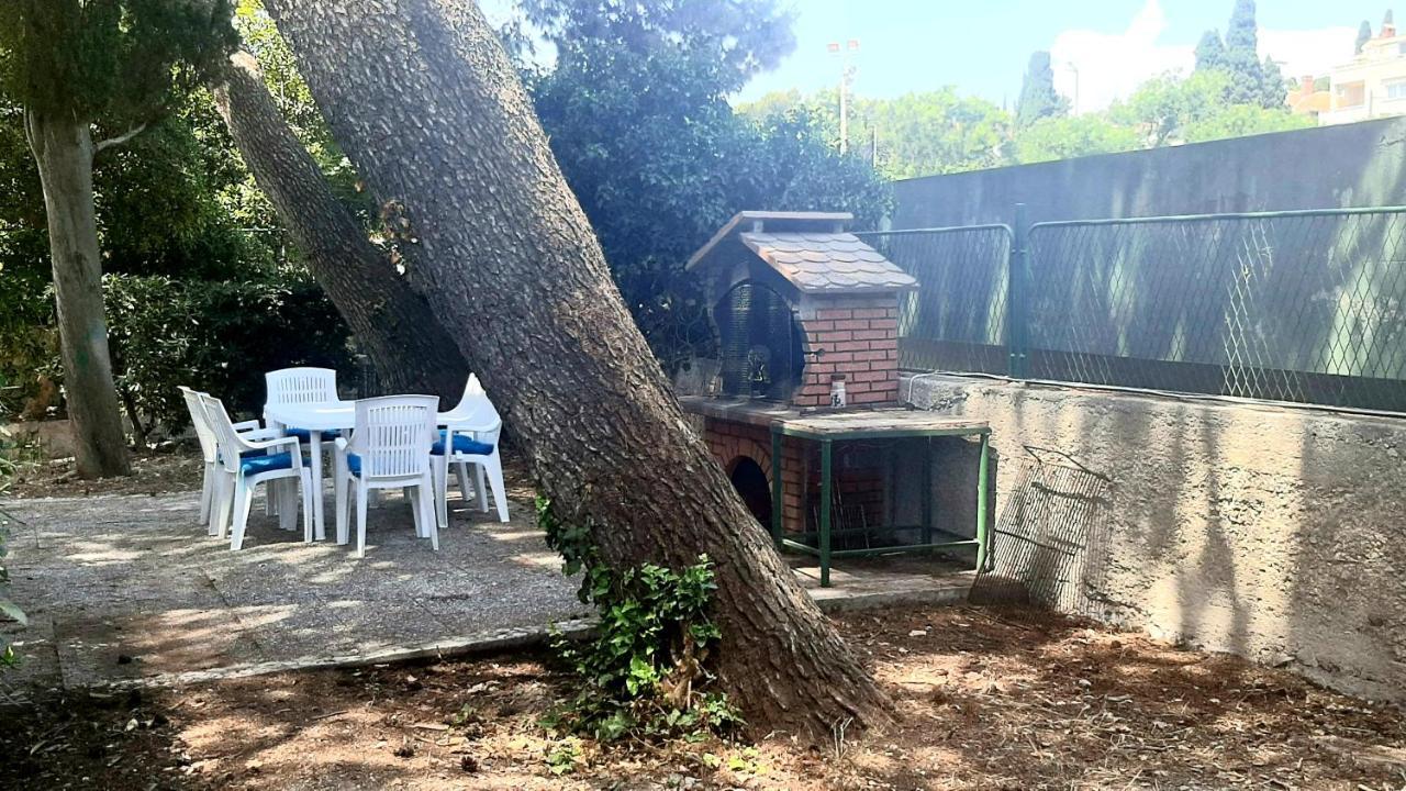 Old Captain'S Apartments - In A Pine Wood By The Sea And Tennis Courts Split Exteriér fotografie